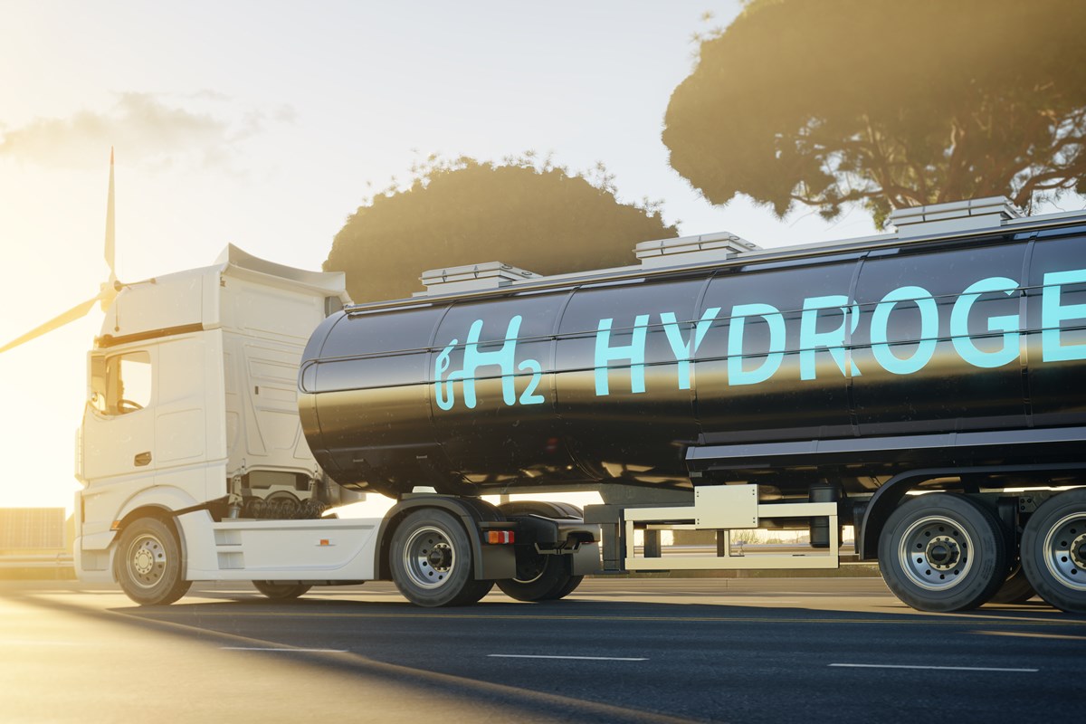 Hydrogen stored in a tanker